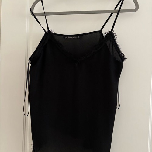 Zara top with straps and lace black like new