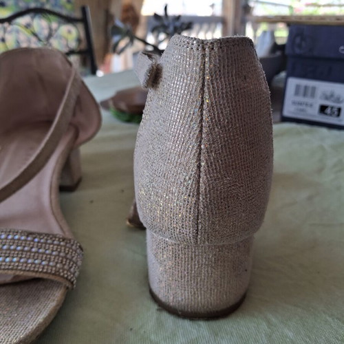 Kelly & Katie beige gold sandals size 37 like new