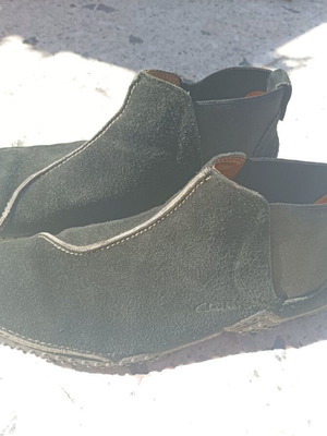 Clarks Chelsea boots used, size 44, black