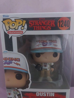 Stranger Things Funko Pop Dustin new