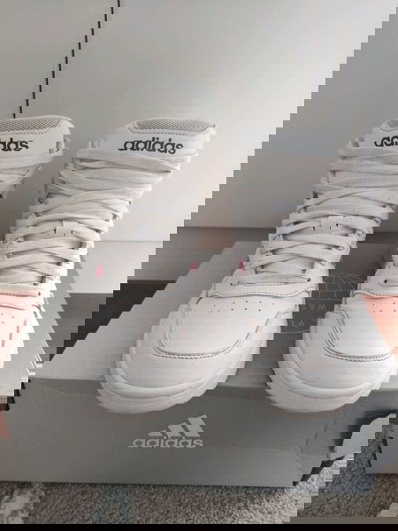 αθλητικά παπούτσια adidas
