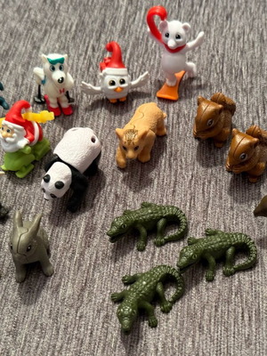 Kinder animal figures used
