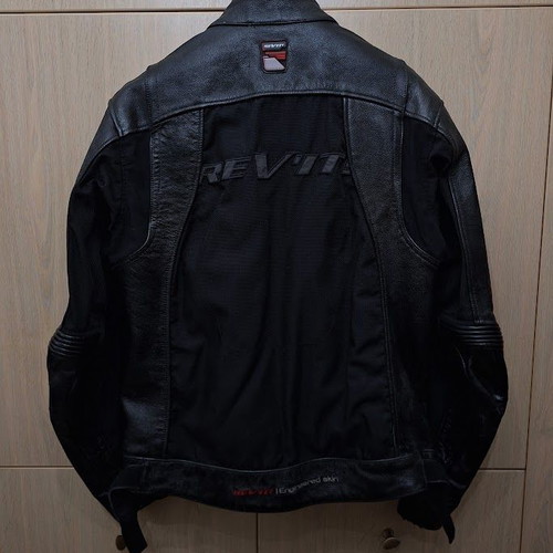 Rev'it leather motorcycle jacket size L refurbished