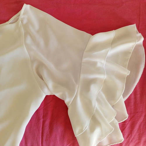 Sofia Filippa No4 white blouse used with double ruffles on sleeves XL