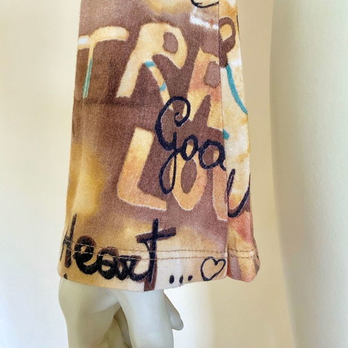 Denny Rose long-sleeve top like new with graffiti patterns, size XS/S