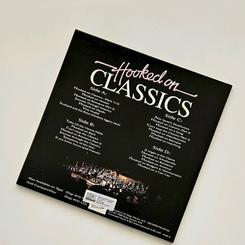 Hooked On Classics double vinyl record like new, 1990 collection