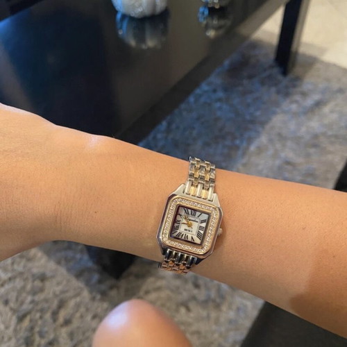 Silver wristwatch with new battery, women's