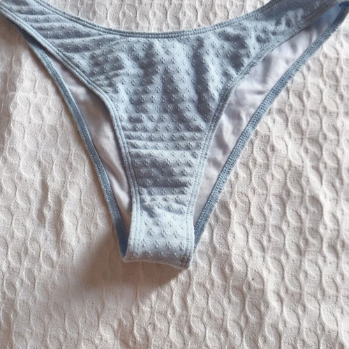 Bikini blue large like new with chest details ingenue style
