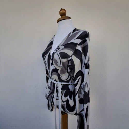 Pomodoro cardigan XL like new, white and grey