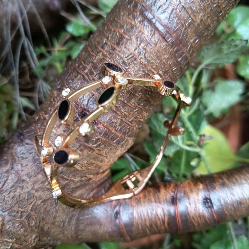 Steel bracelet used gold-colored that does not tarnish