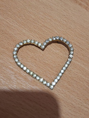 Heart pendant with zircon like new without chain