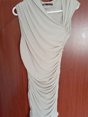Zara dress new, narrow fit with side gathers, ecru, size S