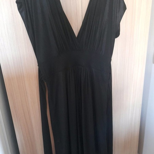 Sharah Lawrens dress L used, black with belt