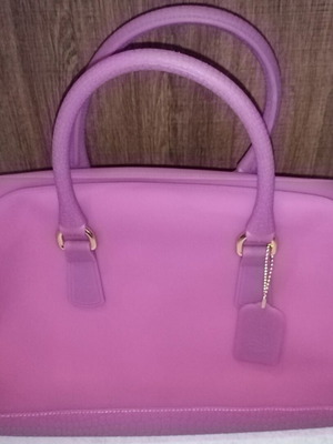 Pisidia silicone bowler bag new, fuchsia with gold details