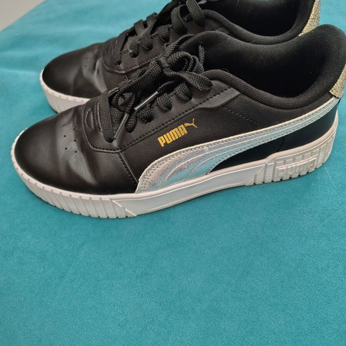 Puma Carina 2.0 sneakers size 39 like new, black