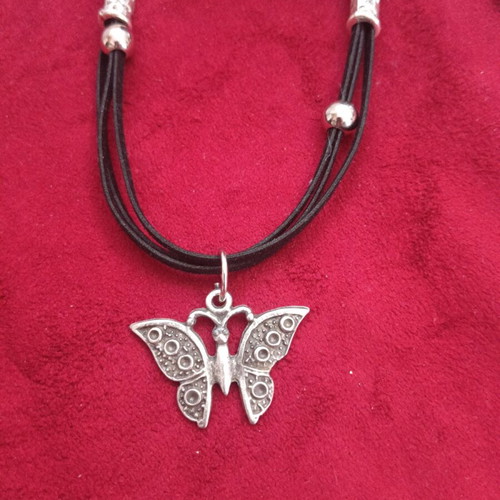 Butterfly necklace suede and leather new, black and silver