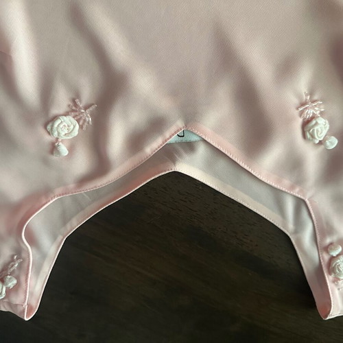 Women's pink organza blouse M with lining, floral decoration