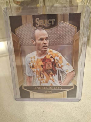 Andres Iniesta Panini Select 2016 card
