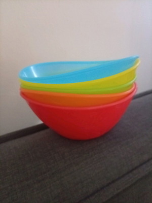 Munchkin baby feeding bowls like new with fish design