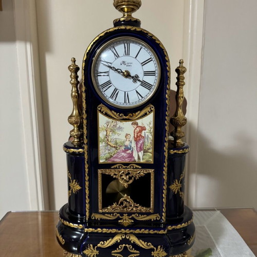 Vintage clock Mignon de Core