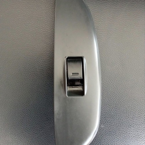 Window switch Toyota Yaris 2000-2004 like new