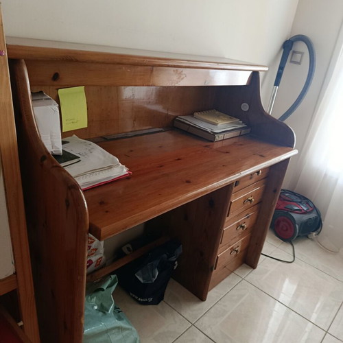Wooden desk with drawers and light