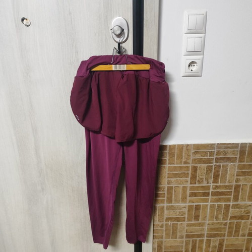 Sports leggings with integrated shorts, burgundy