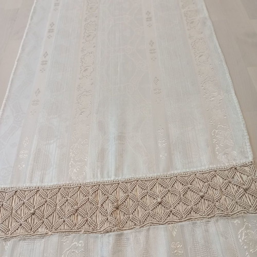 Table runners with macramé and handmade fringes, new, set of 2