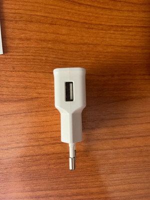 Samsung USB charging adapter used