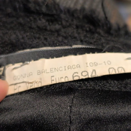 CLEARANCE SHIPPING UP TO 7/8!!! BALENCIAGA 100% Wool skirt! ORIGINAL PRICE 694.00!!