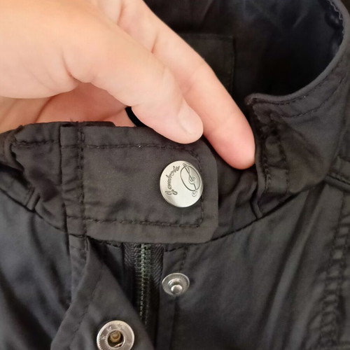 Stradivarius women's windbreaker jacket like new, black, size L