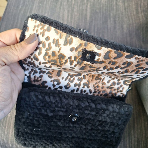 Handmade black knitted shoulder bag used with strass