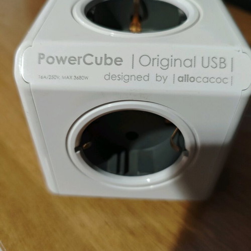 Allocacoc Original PowerCube 4-Socket with 2 USB-A like new power strip