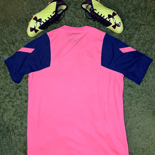Tottenham training jersey like new, size Large