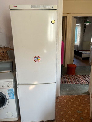 Πλυντήριο ρούχων και ψυγείο μεταχειρισμένα Whirlpool