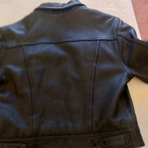 Leather jacket like new, black, medium size with lining