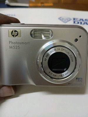 Φωτογραφική μηχανή hp photosmart M525 σαν καινούργιο