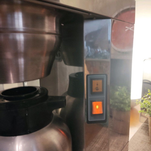 Queen professional coffee maker used