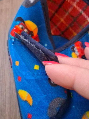 Mini Max children's slippers like new, size 29, blue with car design