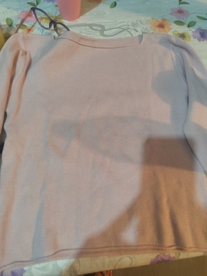 Long-sleeve knit rose shirt, size M