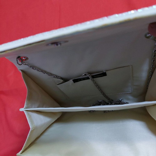 Handbag used 23x17cm beige with bead embroidery and silver chain strap