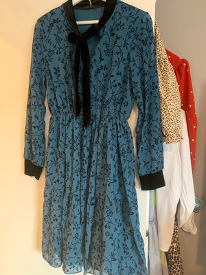 Clover dress petrol with velvet tie and sleeve trim new