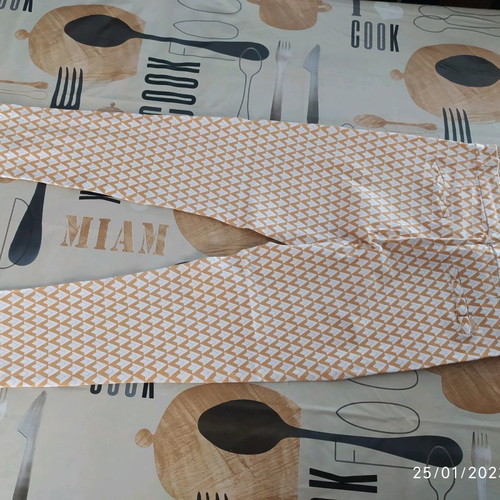 Women's spring pants used with modern designs
