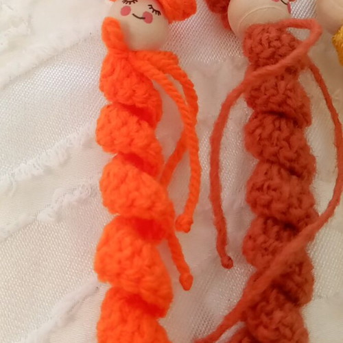 Handmade knitted worms new, set of 8 pieces 12 cm long