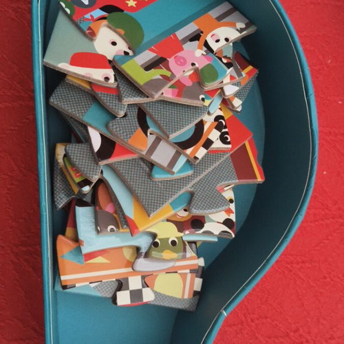 Djeco puzzle 16 pieces like new for ages 3+
