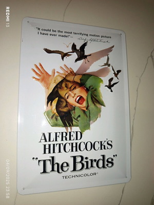 Nostalgic art μεταλλική πινακίδα Alfred Hitchcock's The Birds μεταχειρισμένη
