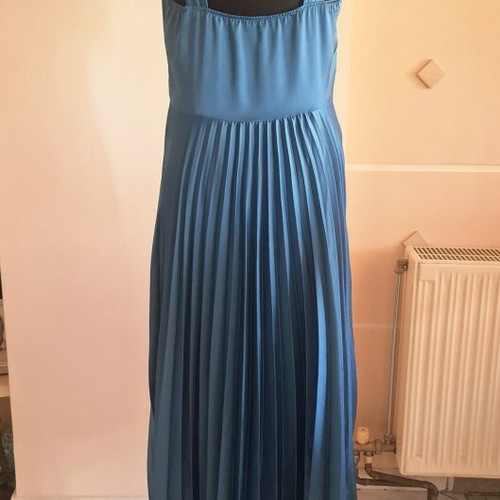 Shein satin dress like new, blue green