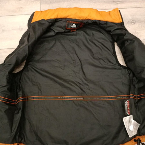 Nike ACG Retro Puffer Vest used, orange and black, size S