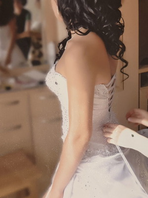 Wedding dress with Swarovski stones like new, size S, white