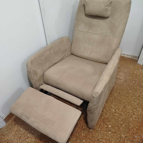 Beige reclining armchair like new with footrest
